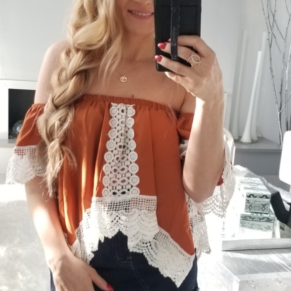 MODA ME COUTURE Tops - ESTERA Off Shoulder Top